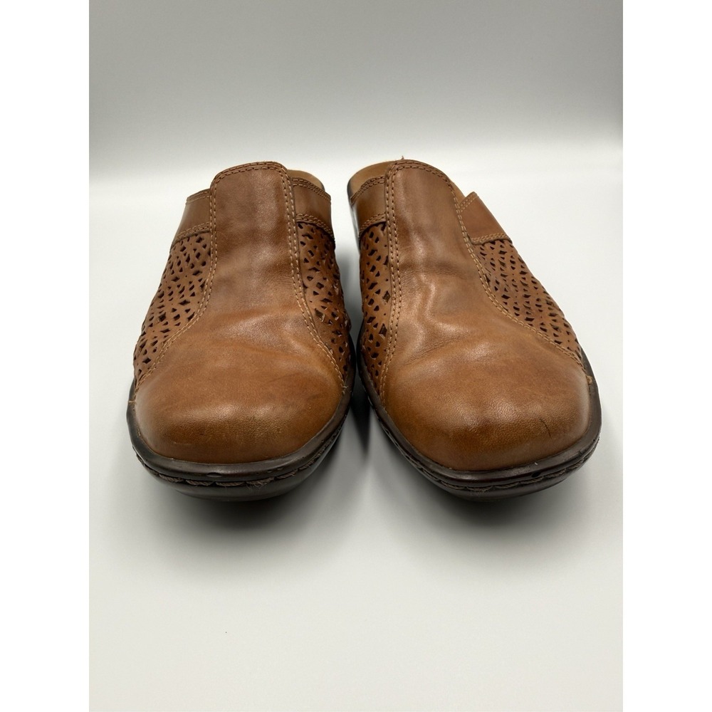 Clarks Women's 8M Brown Leather Slip On Mule Clogs Perforated‎ Comfort Shoes